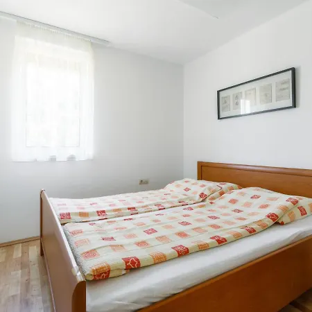 Сasa de vacaciones Pear Trees By Interhome