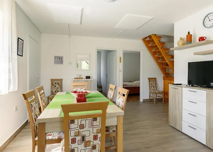 Pear Trees By Interhome Feriehus *